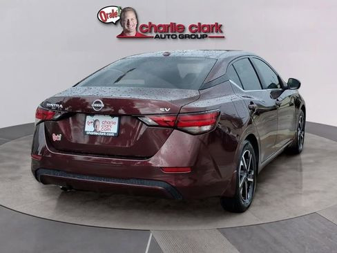 Used 2024 Nissan Sentra SV FWD image 5