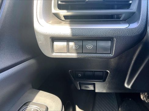 Certified 2025 Toyota Prius LE FWD image 34