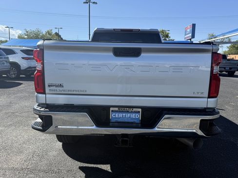 Used 2023 Chevrolet Silverado 2500 LTZ image 6