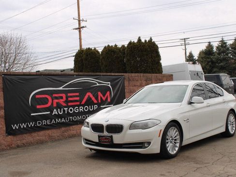 Used 2011 BMW 535i xDrive Sedan image 1