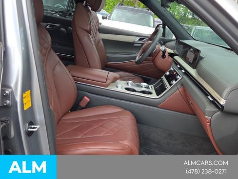 Used 2025 Genesis GV80 3.5T Prestige AWD/4WD image 18