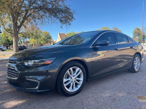 Used 2016 Chevrolet Malibu LT image 3