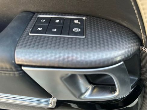 Used 2020 Land Rover Range Rover Sport HST image 33