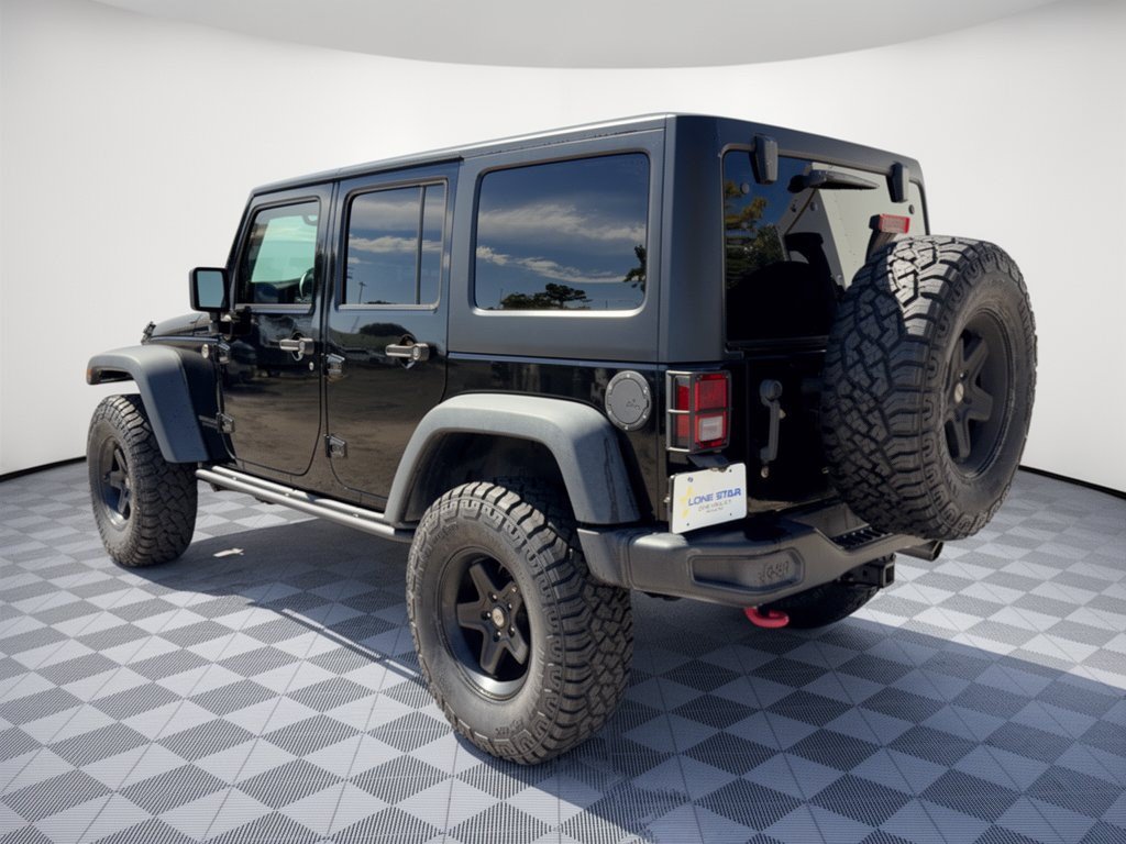 Used 2015 Jeep Wrangler Unlimited Rubicon AWD/4WD image 3