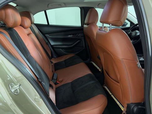 Used 2024 MAZDA MAZDA3 s image 39