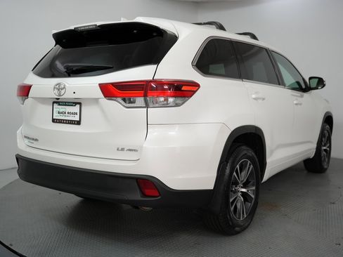 Used 2018 Toyota Highlander Plus image 9