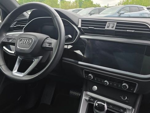 Used 2020 Audi Q3 2.0T Premium Plus w/ Premium Plus Package AWD/4WD image 11