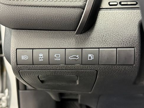 Used 2018 Toyota Camry XSE image 20