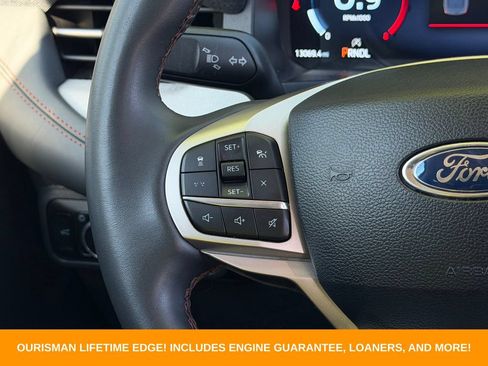 Used 2025 Ford Explorer Active RWD image 19