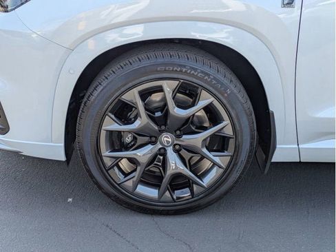 New 2026 Lexus TX 500h AWD image 9