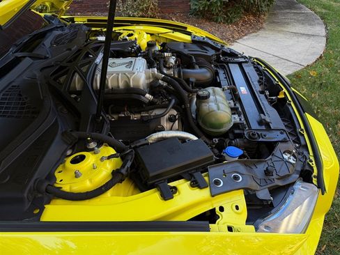 Used 2021 Ford Mustang Shelby GT500 w/ Carbon Fiber Track Pack image 80