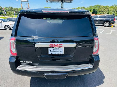 Used 2015 GMC Yukon Denali w/ Premium Package AWD/4WD image 4