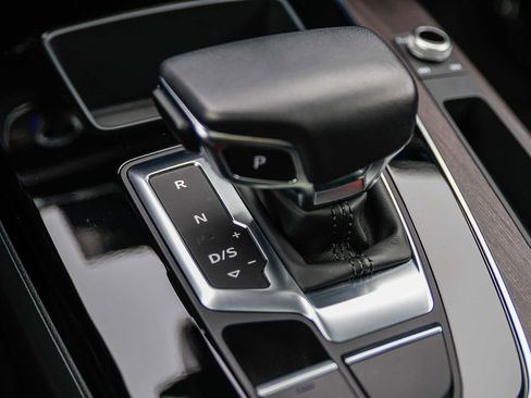 Used 2023 Audi Q5 2.0T Premium w/ Convenience Package image 26