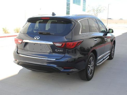 Used 2019 INFINITI QX60 Luxe w/ Essential Package image 5