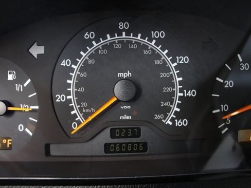 Used 1997 Mercedes-Benz C 280 Sedan image 7
