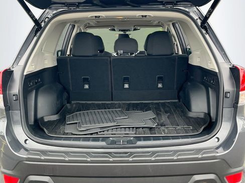 Used 2023 Subaru Forester Premium AWD/4WD image 25