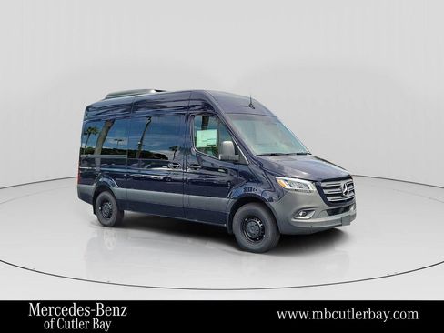 New 2024 Mercedes-Benz Sprinter 2500 image 1