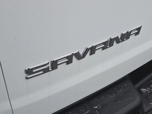 New 2025 GMC Savana 3500 Extended w/ Driver Convenience Package image 27