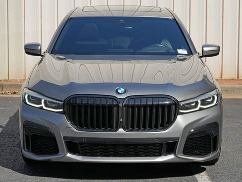 Used 2022 BMW 740i w/ M Sport Package RWD image 49