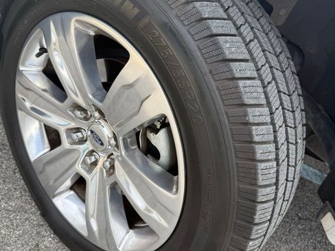 Used 2016 Ford F150 Platinum w/ Equipment Group 701A Luxury image 6