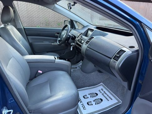 Used 2009 Toyota Prius w/ Pkg 2 FWD image 14