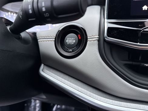 New 2026 Jeep Compass Limited image 22