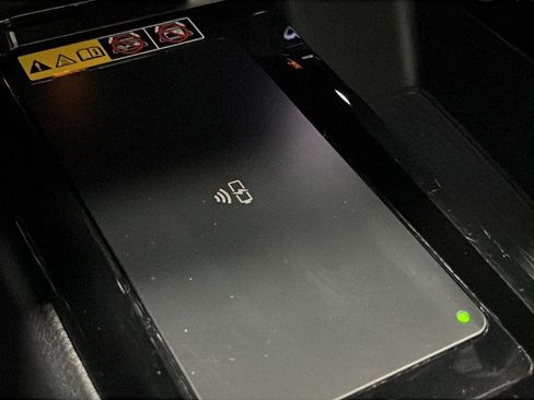 Used 2025 Toyota Camry XLE image 36