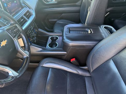 Used 2021 Chevrolet Tahoe LT image 24