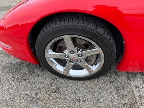 Used 1999 Chevrolet Corvette Convertible w/ Memory Pkg image 12