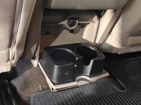 Used 2010 Ford F150 XLT image 31