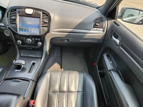 Used 2013 Chrysler 300 S AWD/4WD image 17