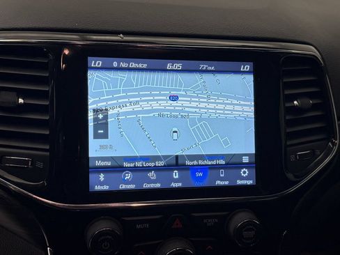 Used 2022 Jeep Grand Cherokee Laredo X RWD image 21