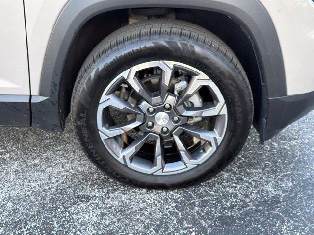 Used 2025 GMC Terrain Elevation w/ Elevation Premium Package AWD/4WD image 11