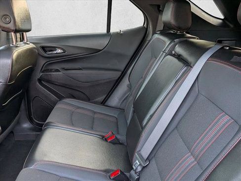Used 2024 Chevrolet Equinox RS FWD image 17