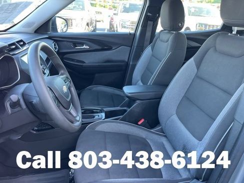 Used 2023 Chevrolet TrailBlazer LS w/ LPO, Blackout Package FWD image 7
