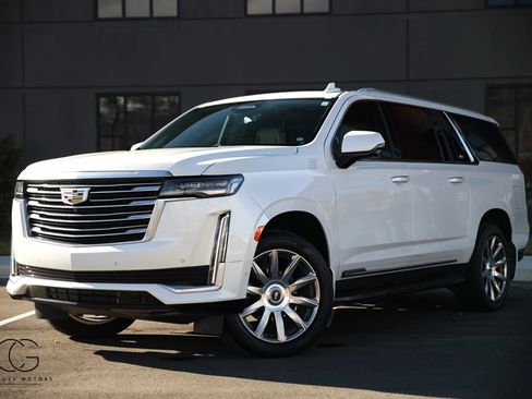 Used 2021 Cadillac Escalade ESV Premium Luxury Platinum image 3