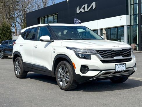 Used 2023 Kia Seltos LX image 1