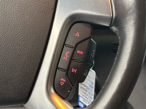 Used 2016 GMC Acadia SLE image 21