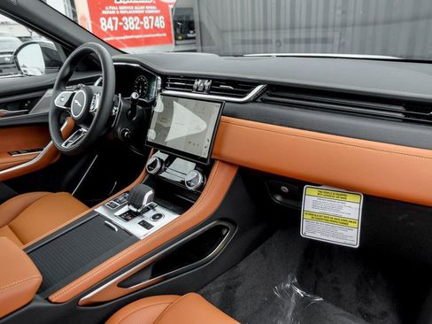 New 2026 Jaguar F-PACE R-Dynamic S image 21