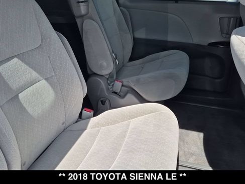 Used 2018 Toyota Sienna LE w/ Carpet Mat Package FWD image 25