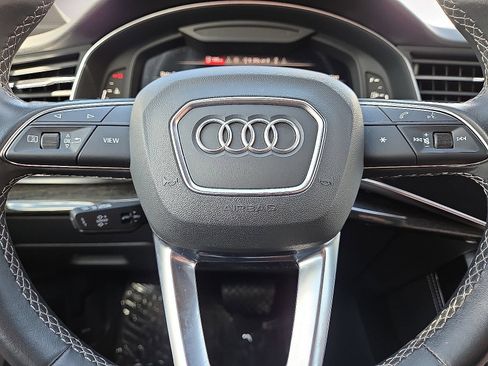 Used 2025 Audi Q7 3.0T Premium Plus AWD/4WD image 30