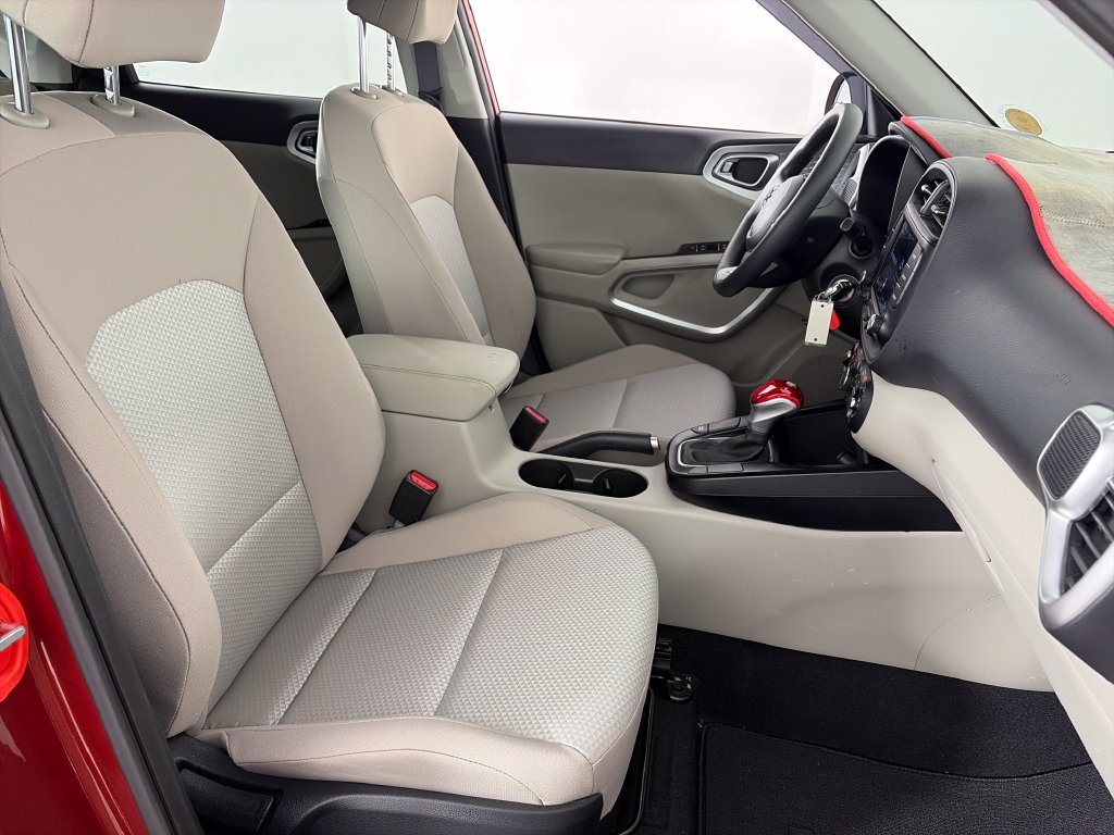 Used 2022 Kia Soul LX FWD image 28