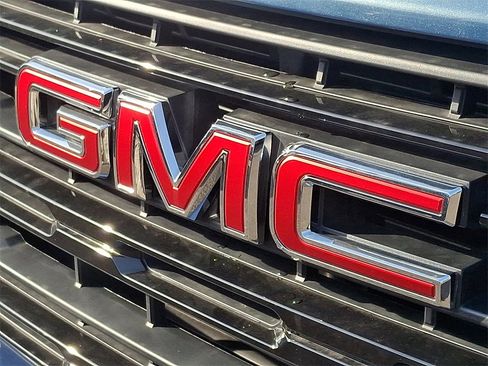 New 2026 GMC Sierra 1500 Elevation image 19