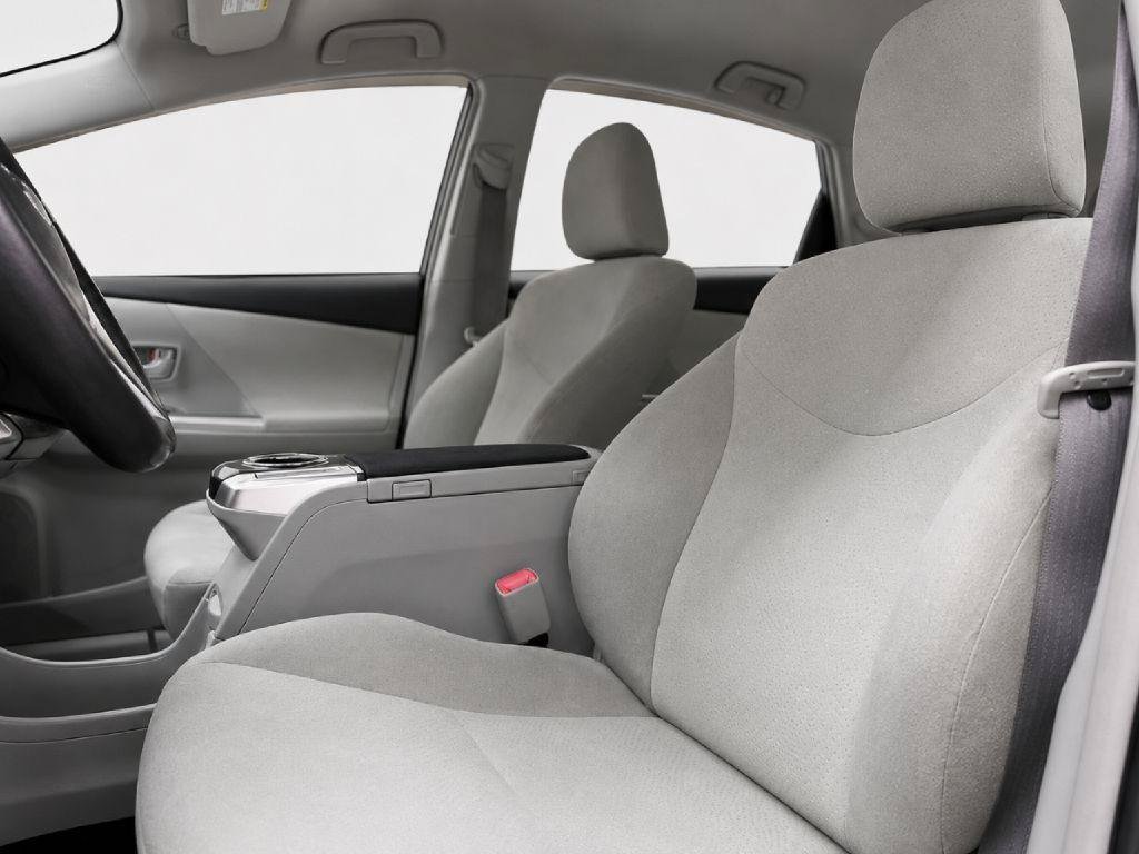 Used 2012 Toyota Prius V Three FWD image 9