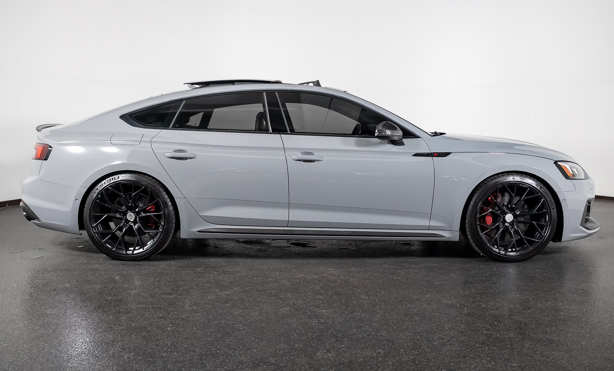 Used 2019 Audi RS 5 Sportback AWD/4WD image 32
