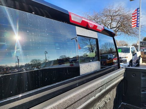 Used 2024 GMC Sierra 2500 Denali w/ Denali Reserve Package image 14