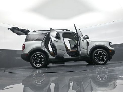 Used 2023 Ford Bronco Sport Outer Banks image 24