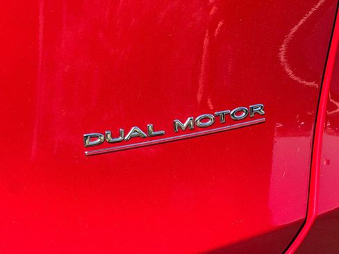 Used 2023 Tesla Model Y Long Range AWD/4WD image 26