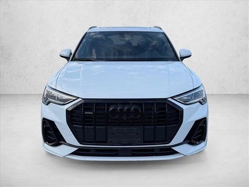 Used 2023 Audi Q3 2.0T Premium Plus w/ Premium Plus Package AWD/4WD image 2