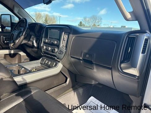 Used 2017 Chevrolet Silverado 2500 LTZ image 34
